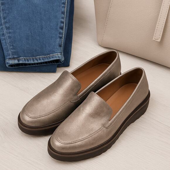 Aquatalia Kelsey Weatherproof Loafers Metallic Silver Suede size 5 - Picture 1 of 9